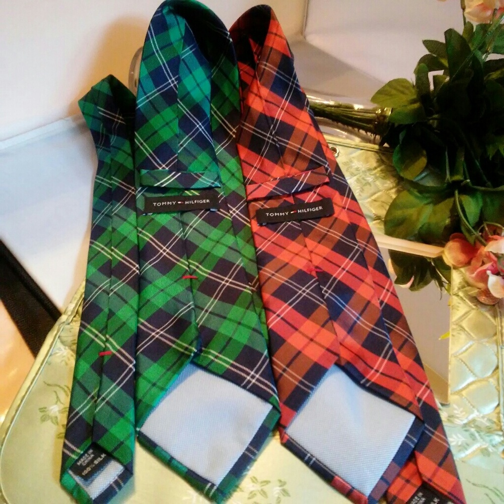 TOMMY HILFIGER SILK TIES